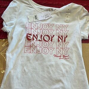 Brand new Guess Graphic tshirt
